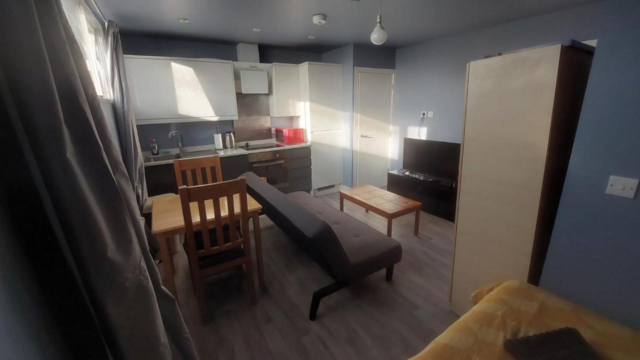 Modern Studio Maidstone - Redecorated Oct 2023 외부 사진