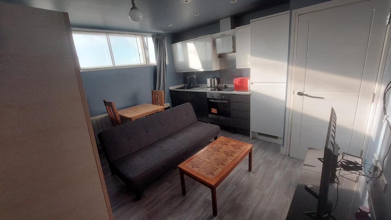 Modern Studio Maidstone - Redecorated Oct 2023 외부 사진