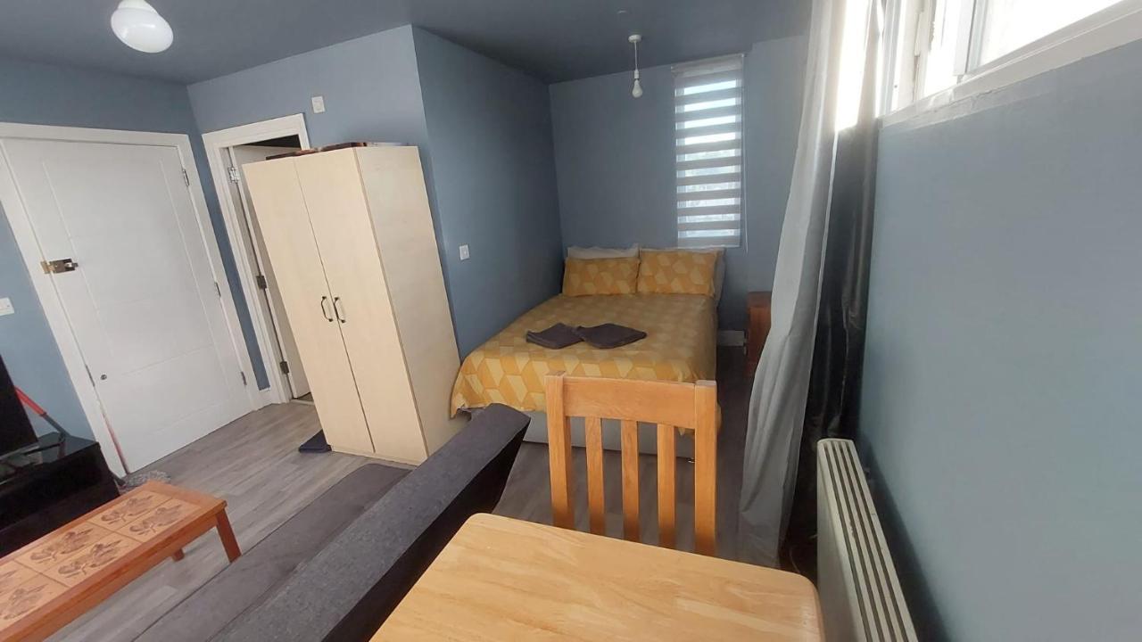 Modern Studio Maidstone - Redecorated Oct 2023 외부 사진