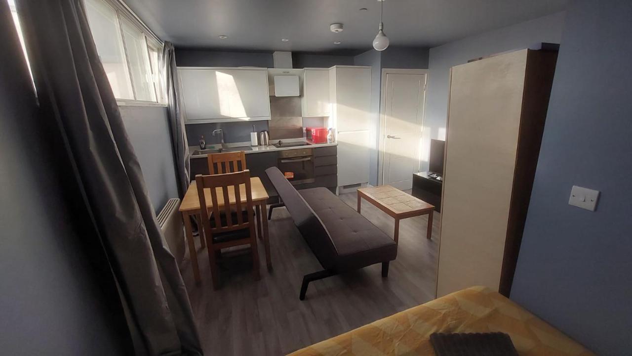 Modern Studio Maidstone - Redecorated Oct 2023 외부 사진