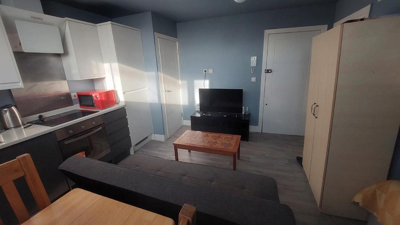 Modern Studio Maidstone - Redecorated Oct 2023 외부 사진