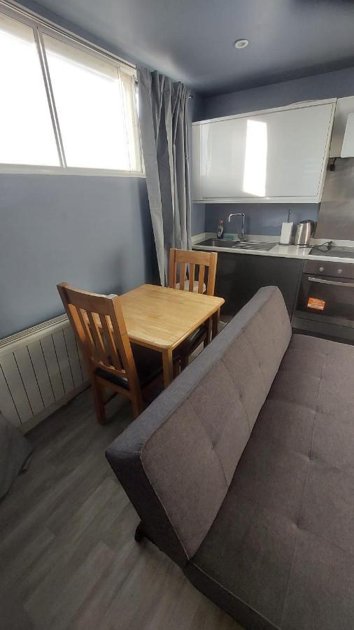 Modern Studio Maidstone - Redecorated Oct 2023 외부 사진